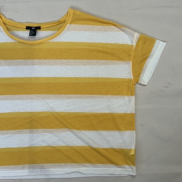 H&M Yellow and White Wide Striped Crop Top - Picture 7 of 12